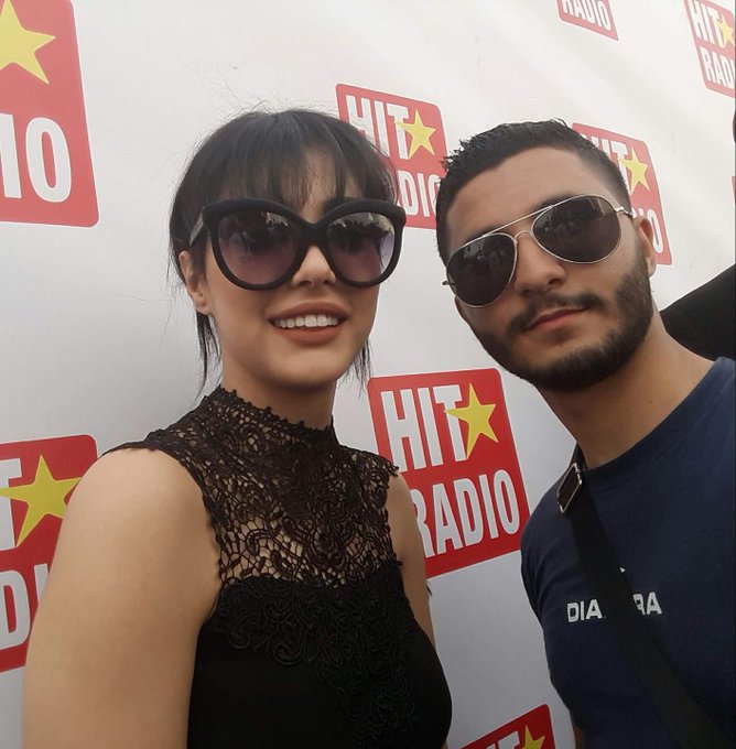 __nysleo's tweet photo. @IbtissamTiskat Taking pictures..selfies with her fans
From #MarrakechGrandPrix #IbtissamTiskat
😍🌟😍 https://t.co/i1r6wjrCKI