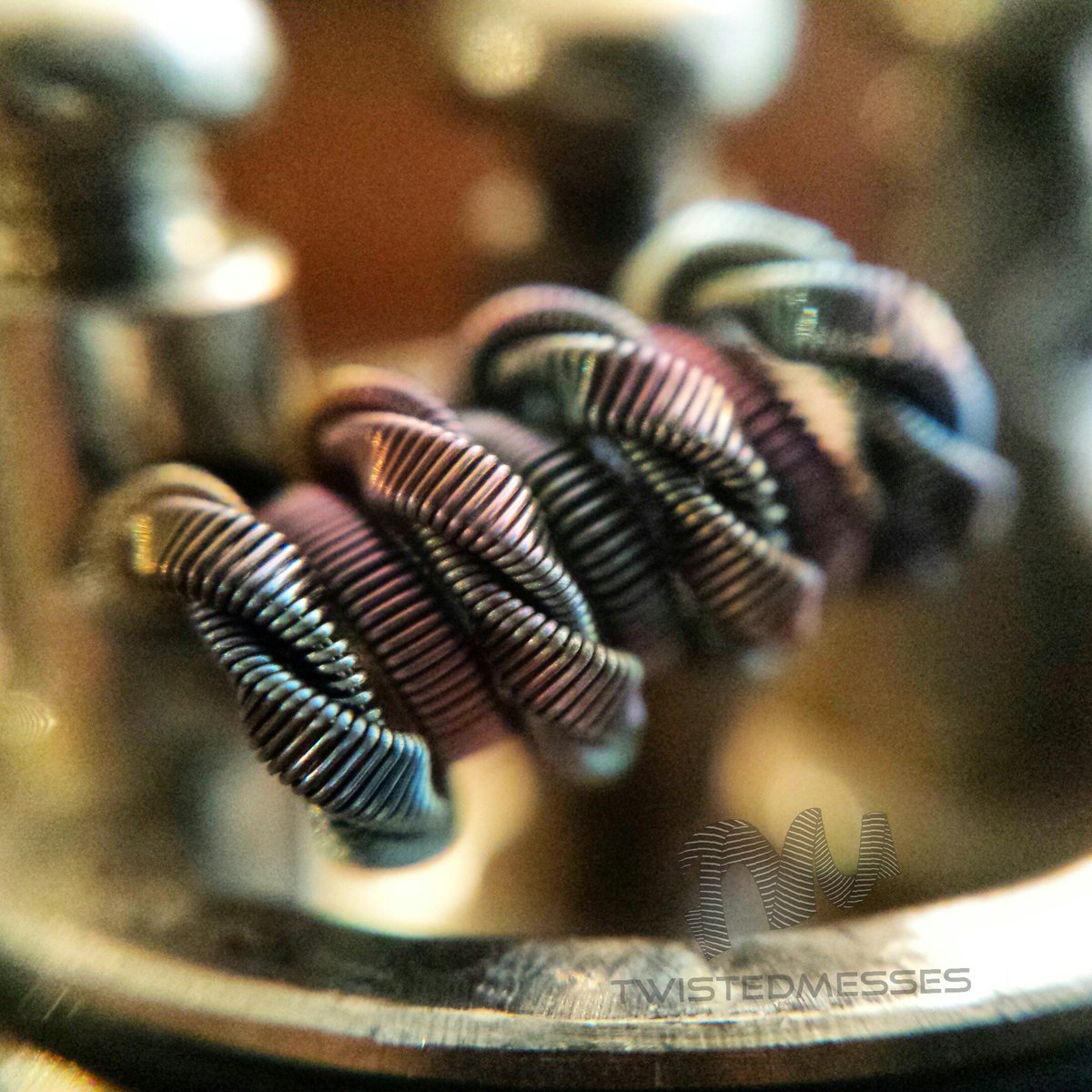 This is just 😍😍 Wish i could do this on mine! #coil #coils #vapefam #vapelife