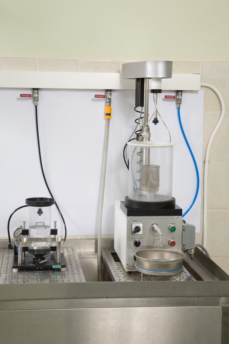 Emitech_IT's tweet image. EMITECH AC-500 centrifuge is a semiautomatic flotation method to extract cyst nematodes from different type of soil samples.