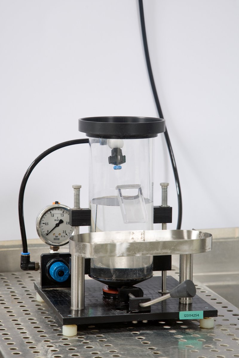 Emitech_IT's tweet image. EMITECH AC-500 centrifuge is a semiautomatic flotation method to extract cyst nematodes from different type of soil samples.