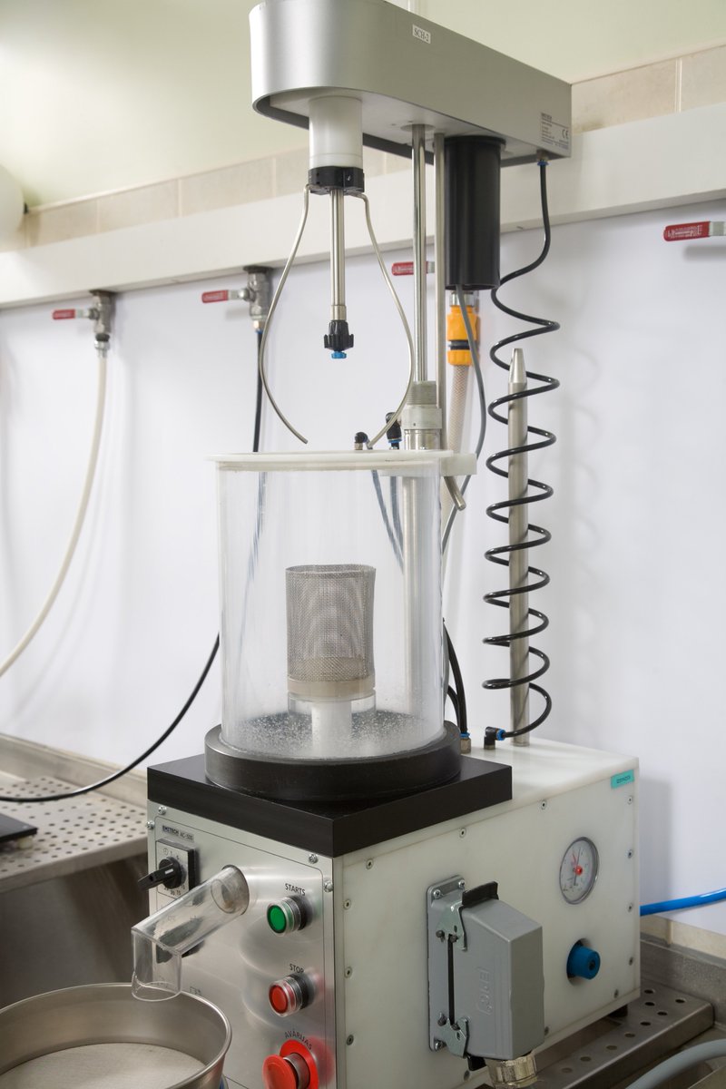 Emitech_IT's tweet image. EMITECH AC-500 centrifuge is a semiautomatic flotation method to extract cyst nematodes from different type of soil samples.