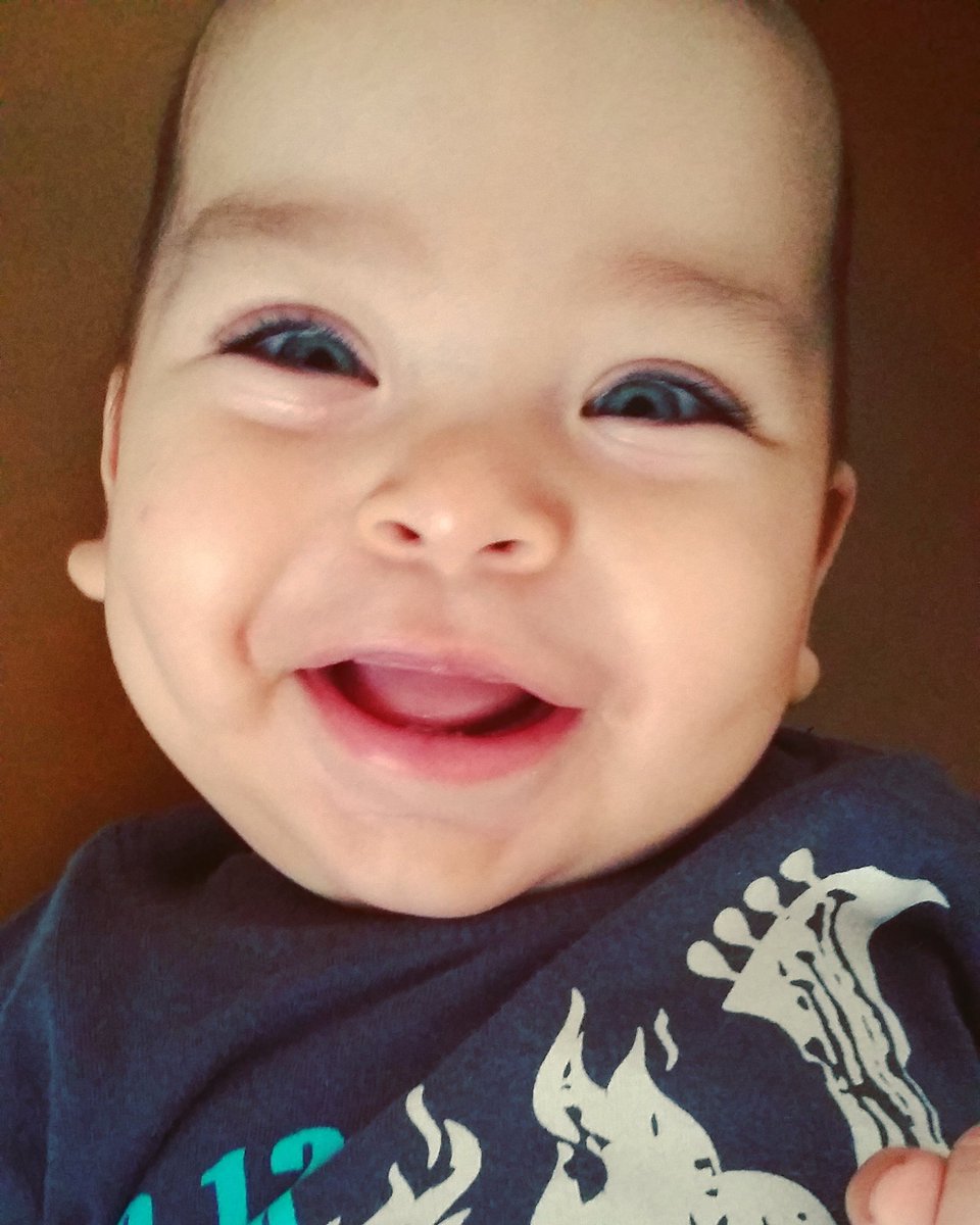 Evee99's tweet photo. Mi bombón 💘 https://t.co/bBrLga1TmA