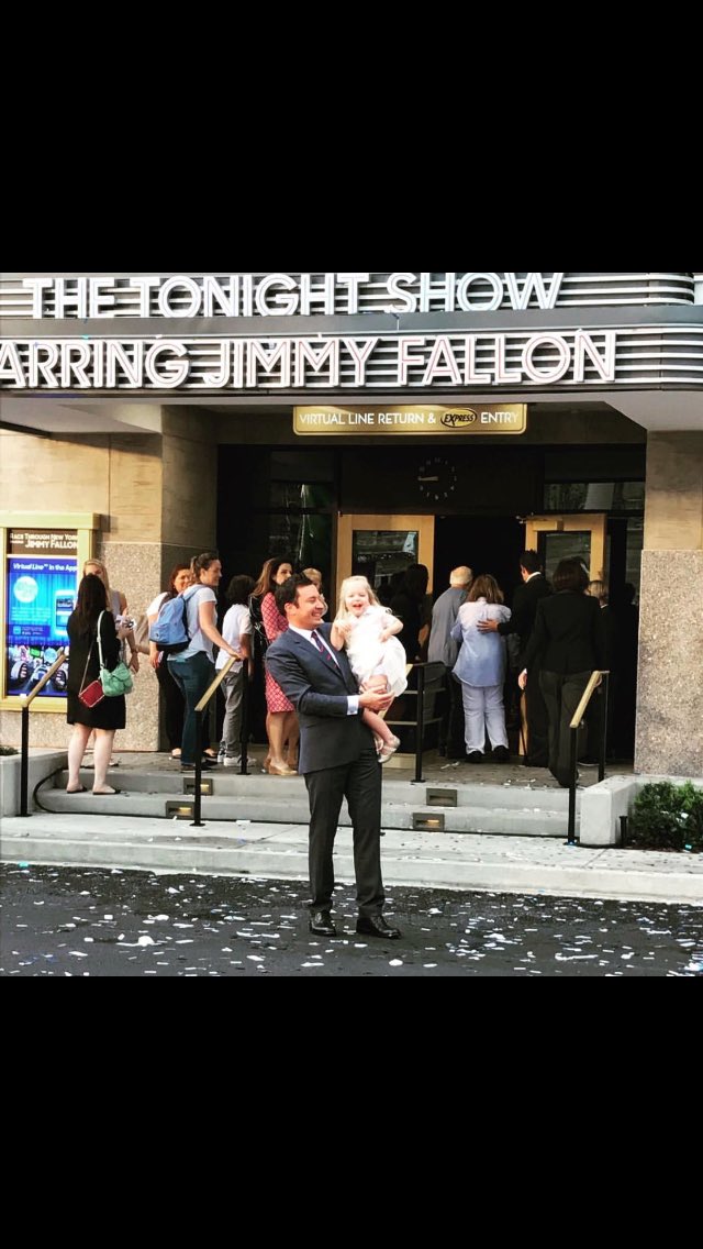 leahbale21's tweet photo. @jimmyfallon Any updates on a new layout? I suggest one of these as a cover photo!! #FallonLayout https://t.co/rZlItiJO6o