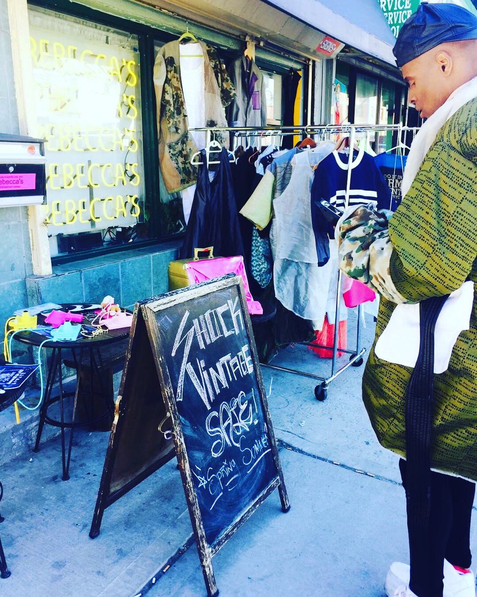 ShocKAYaW's tweet photo. TY all who showed that β€οΈ at my pop up for #ShocKVintage im happy I was able to deliver. π π π your All my #YawZ #Customfits https://t.co/nbYi5Ml6P8