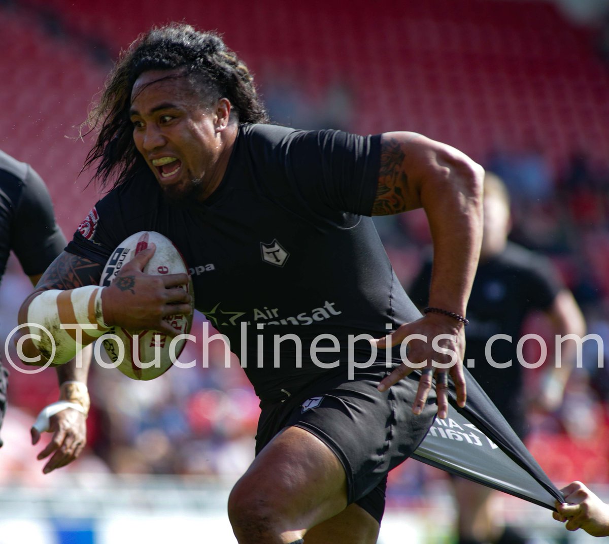 Touchlinepics's tweet image. Absolutely awesome performance by the big man today well done @FuiFui_MoiMoi, smashed it pal !!!!