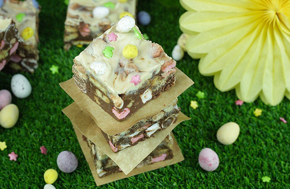 ThirzahSlater's tweet image. @BakeBehaviour the first of my recent creations; delicious Easter rocky road #goldenmixerbadge