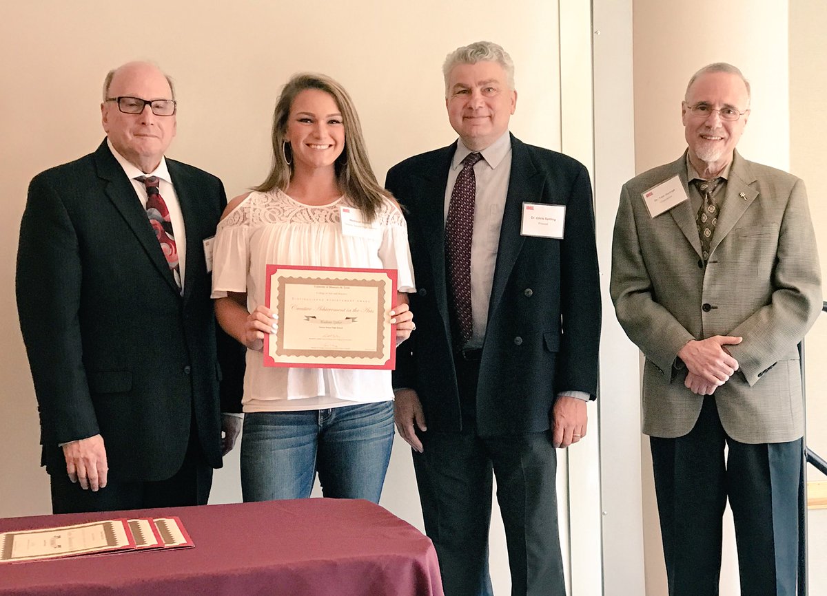 DHSTheatreDept's tweet photo. Congrats @kyliebethhardin & @Madison_sizzle1 for receiving The Distinguished Achievement Award!Thank u @MRickermann for letting us attend! https://t.co/bD98l0nwv6