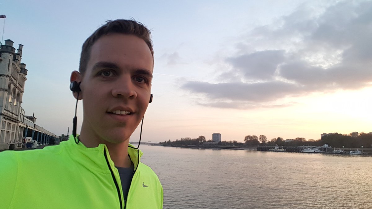 AlexLoopt's tweet photo. Only 2 weeks to go: https://t.co/16yNu8tGY8 #Antwerp10Miles #AlexLoopt https://t.co/9NSrPLbSmU