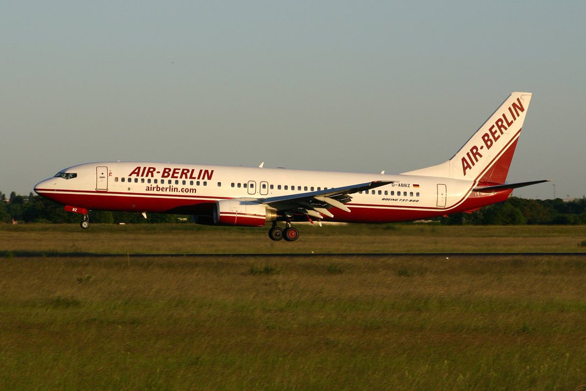 StephThreeForty's tweet image. #OnThisDay 50 ans du 1er vol du #Boeing737 ! Voici un -200, un -400, un -800 et un BBJ1 @AvgeeksFR @BoeingAirplanes @Boeing @B737Fans