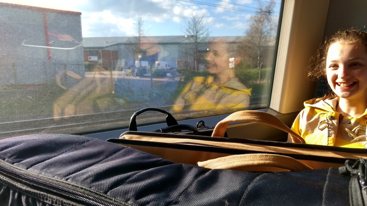 between2streams's tweet image. Just finished the New Roots finals; got to meet and play with some fantastic groups! Hopefully some gigs (and collabs!) will come out of it!