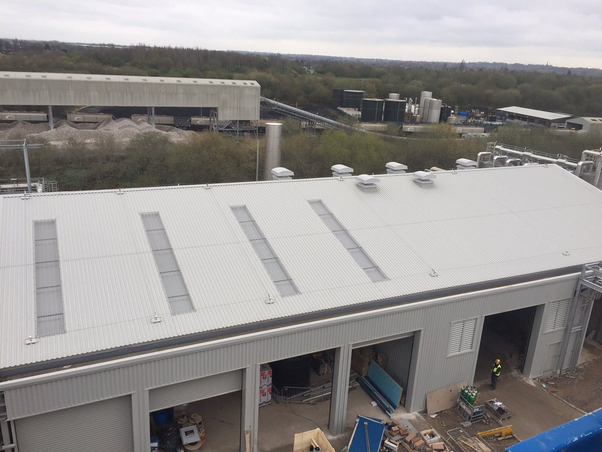 UKWSolutions's tweet photo. Envelope works nearly complete on the new @RSC_Northwich with @DONGEnergyUK. #renescience #cladding https://t.co/C8jMGMpY9W