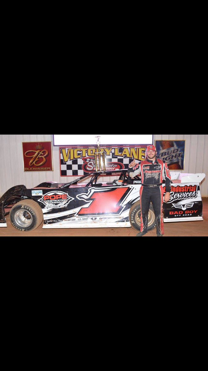 j1________'s tweet photo. Parked the new @LonghornChassis  last night for win number 1 of the year. Thanks to everyone that helps https://t.co/YI3KYYLg2e