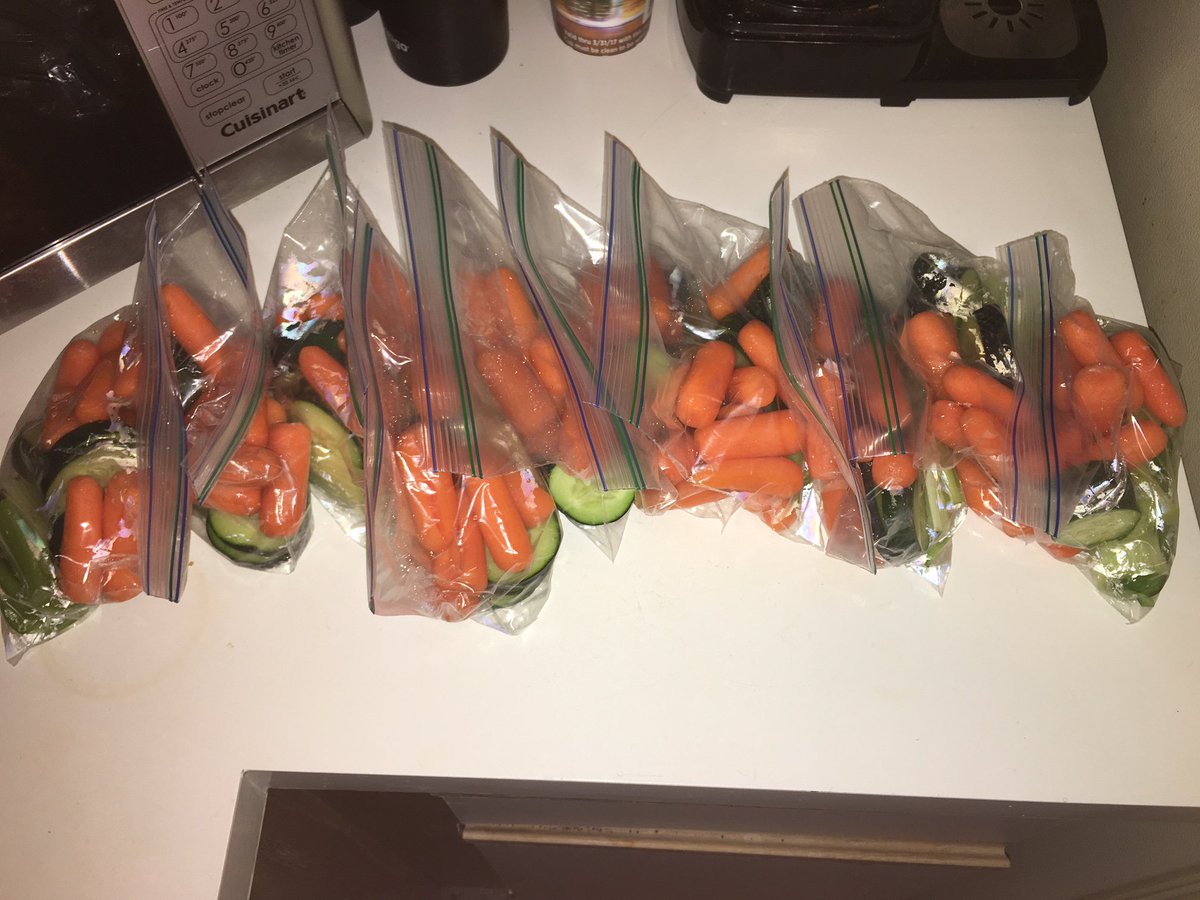 RUCookingYet's tweet photo. Every week, we chop up fresh raw vegetables in advance to help hit our daily recommended servings. Great for dips like hummus or as a side! https://t.co/189ZLkzW2B