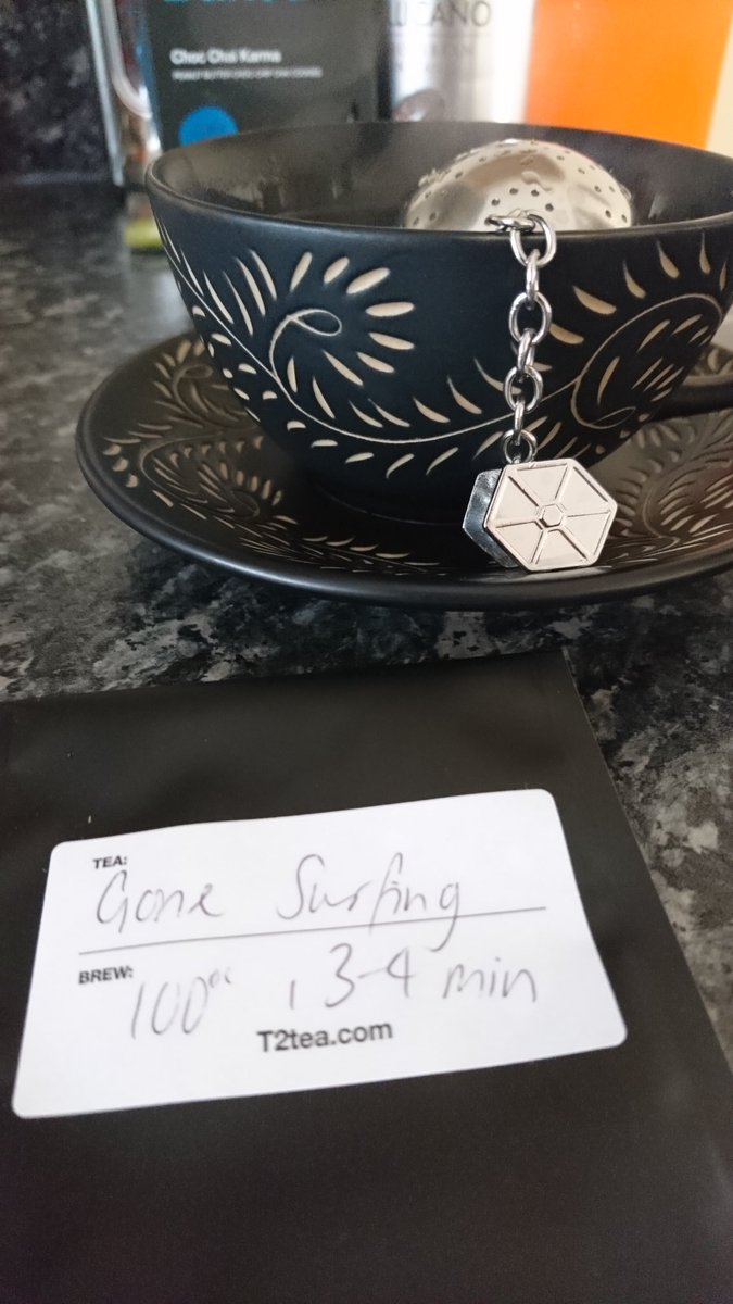 PamBahia1's tweet photo. Time for a little more chill time...
Picked up a tea sample frm @T2TeaOfficial #GoneSurfing π
#newteacup #DeathStarTeaInfuser #TimeforTea β https://t.co/eaca02g51C
