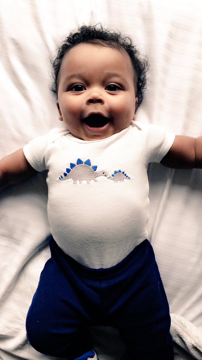 _MuhammedOSama's tweet photo. Bless your TL ! 
The most beautiful #smile and #pictures ever! 
💞💙 https://t.co/oREuSdxagE