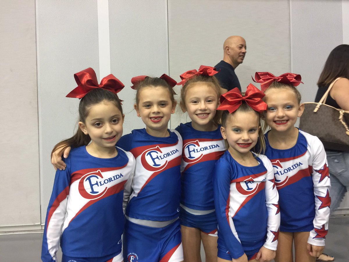 smgb707's tweet photo. Cuteness OVERLOAD!!! @USCheer @NSUSpartans #cfaallday #cfa #cfaspitfires #uscheer #usca https://t.co/L9LNllsz9F