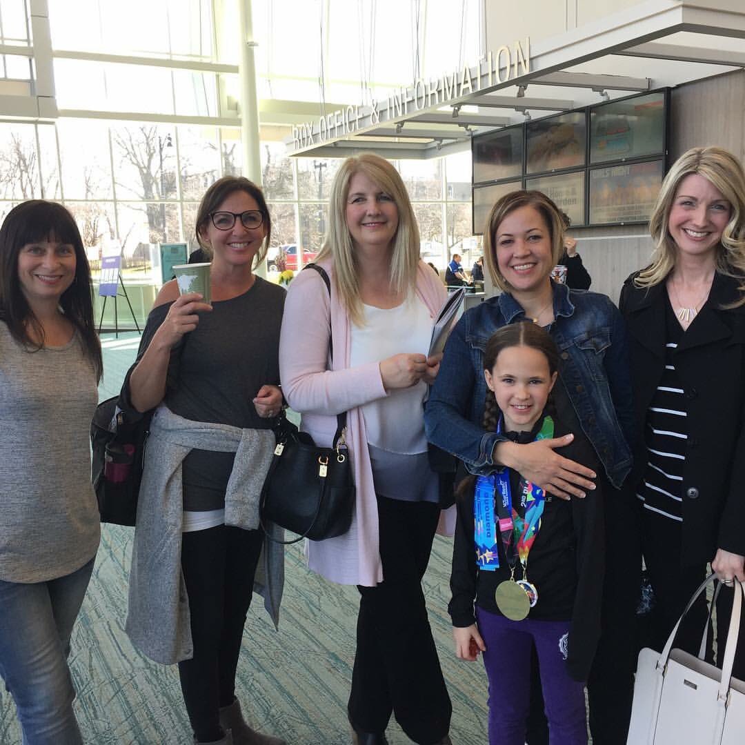 BalletEtc140's tweet photo. These dance moms are still going strong on day 3. Way to go ladies! #balletetc #bunheads #be9113 #SB15 #starbeatniagara #awesomedancemoms https://t.co/NZceFJ44bT