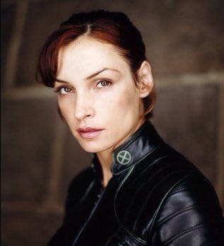 FamkeFatale's tweet photo. X-Men, 2000. https://t.co/L2uPglAjYe