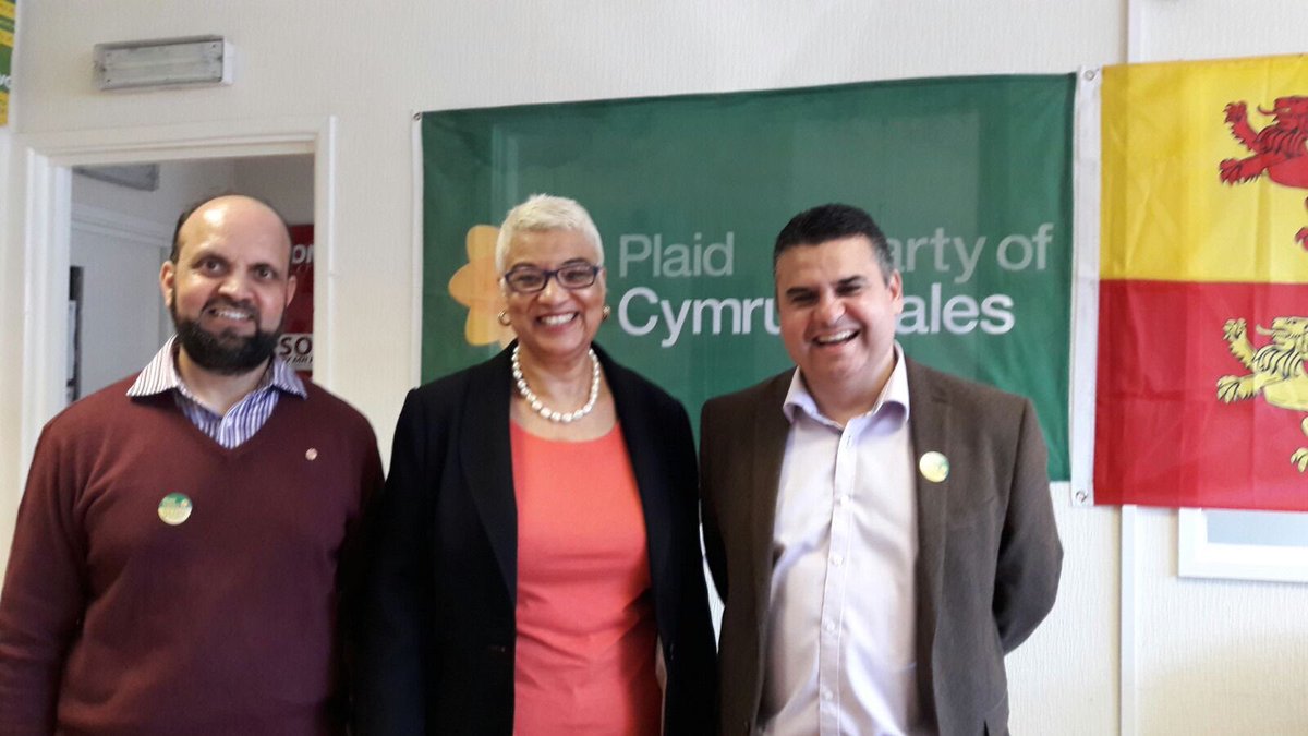 TariqAwan1757's tweet photo. At the grand opening of @CardiffPlaid Campaign Office Today #LetsGetItDone #PC17 👍🏼✌🏽👏🏼🇽🇼 https://t.co/8GDuxLRpyv