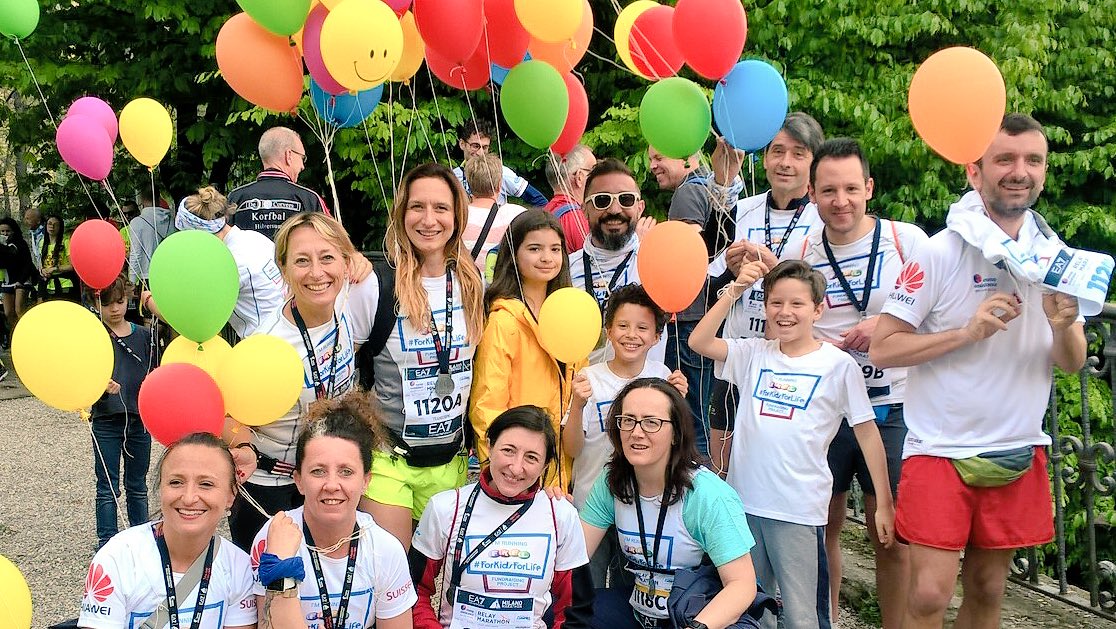 Silvia_Parma's tweet photo. 5 years of smilies and happiness running @forkidsforlife!! #MilanoMarathon https://t.co/ZPBUtaHOcH