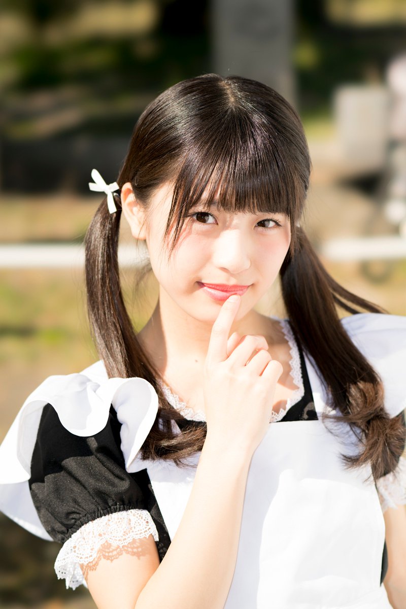 Skmt 17 04 02 太閤花見茶会 Delaメイド茶屋 メイドとしての戦闘力高めでした 伝票の文字はすべてひらがなでした Dela Dela Photos 神田風音 最近人差し指を口にあてるポーズしがち T Co Yicsrv65bu Twitter