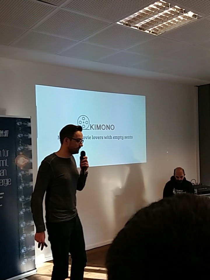 SWCologne's tweet photo. Team's #FinalPitches @SWCologne 🚀🎉 ➡ KIMONO https://t.co/JUfybuk5Jw