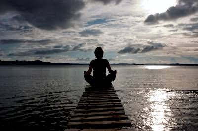 SriShivank's tweet photo. Different #mindconcept r for self happiness.But the true way to find it is nothing is need to find Just live with #consciousness. #spiritual https://t.co/Ner9QIMxmC