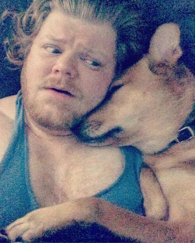 therealrogden's tweet photo. TFW you need to pee REALLY bad but you don't want to disturb an angel. #karmasabitch #dogsofinstaworld #cutefordays https://t.co/dxy4xdIxIR https://t.co/I0GLgkgCoM