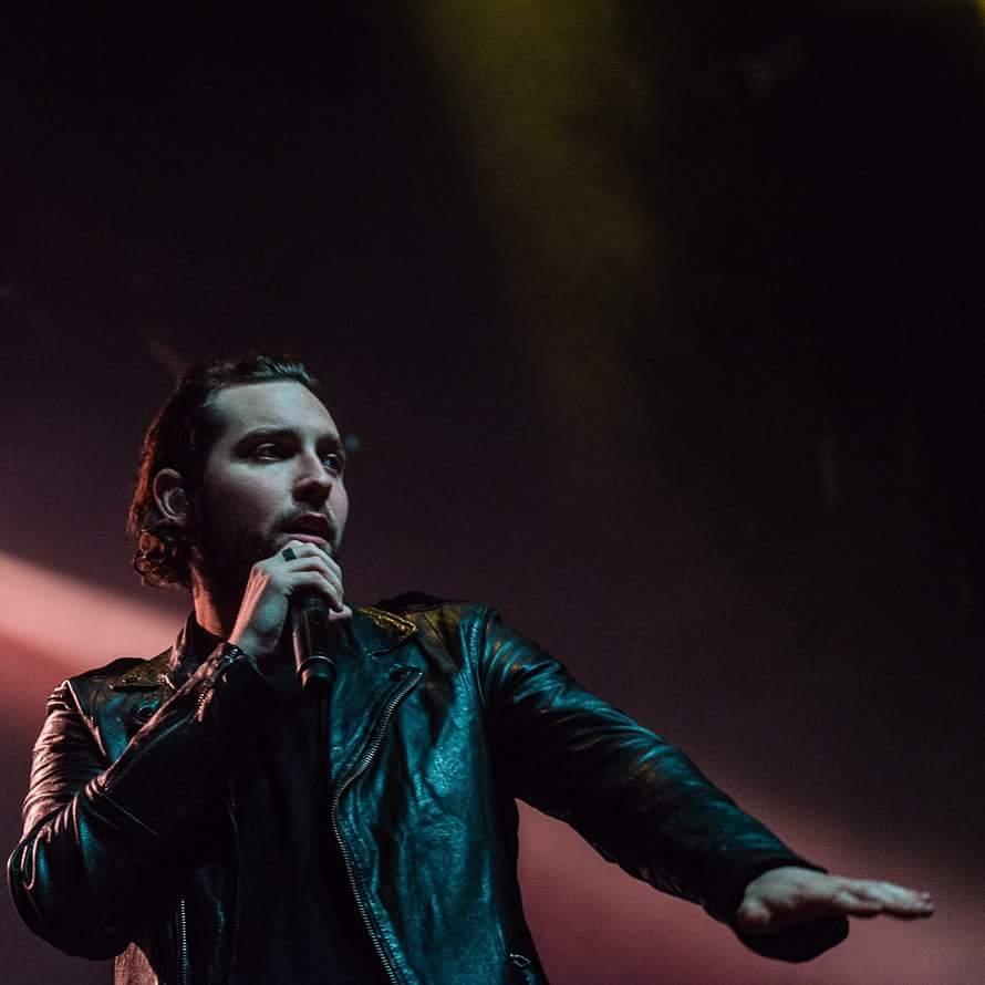YouMeAtSixEU's tweet photo. Paris, La Cigale - 31.03.17 (📸: Edouard Camus) https://t.co/JYF4H79iWE