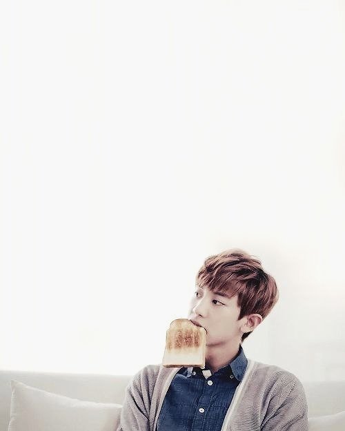 Syndicasians's tweet photo. Chanyeol + Toast = <3
#exo, #exok, #exom, #exoplanet, #exosuho, #exosehun, #exokai, #exojongin, #exodo, #exokyungsoo, #exochanyeol, #exob https://t.co/7CtXCr1wjQ