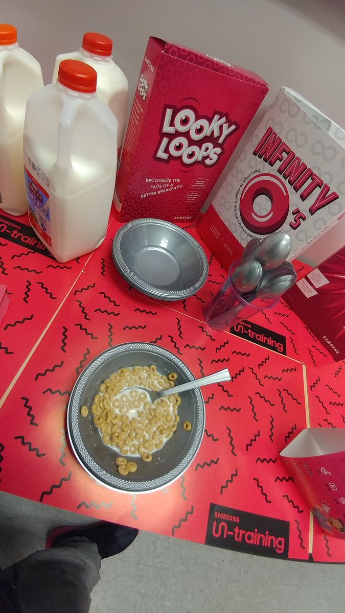 StizzAtTMO's tweet image. 📶 #SamsungSundayFunday #InfinityOs #BreakfastofChamps #Team9288 #TMoS8+ @theSamsungSide  @Kellamity @janeen_r1314