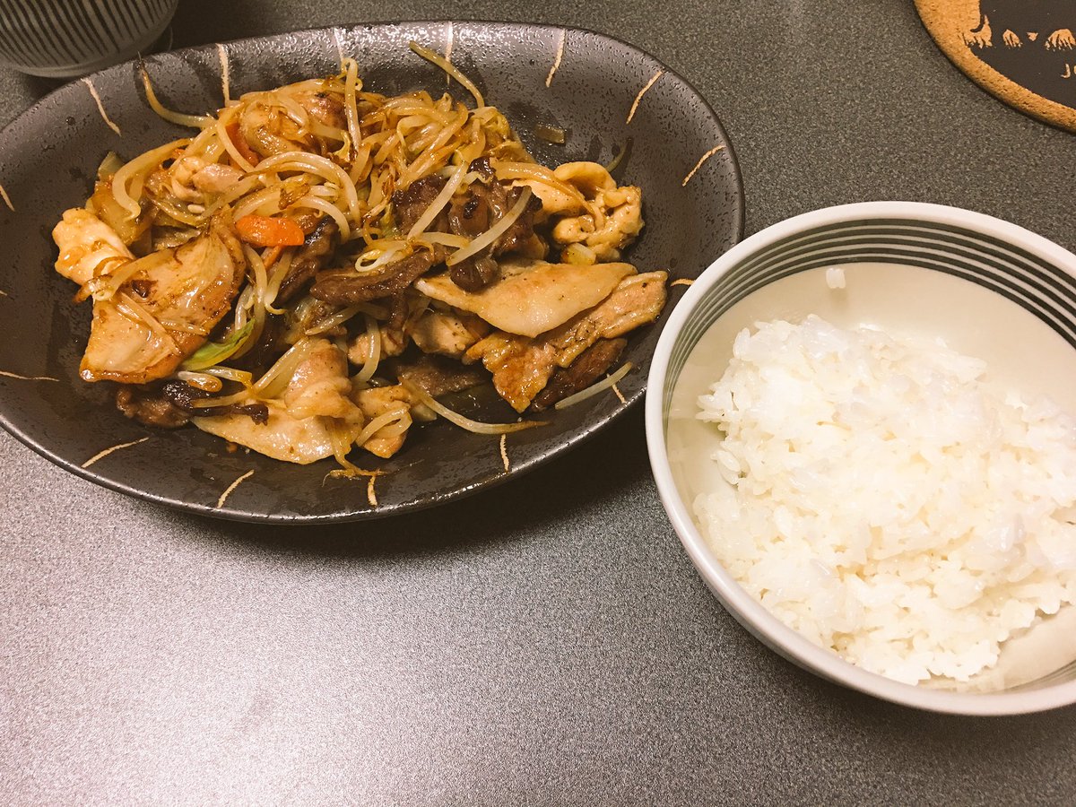 MShu76's tweet photo. 歩と初の自炊😋
シンプルじゃけどうまかった！！
歩ありがとう🙏 https://t.co/LDeoRI9XBz
