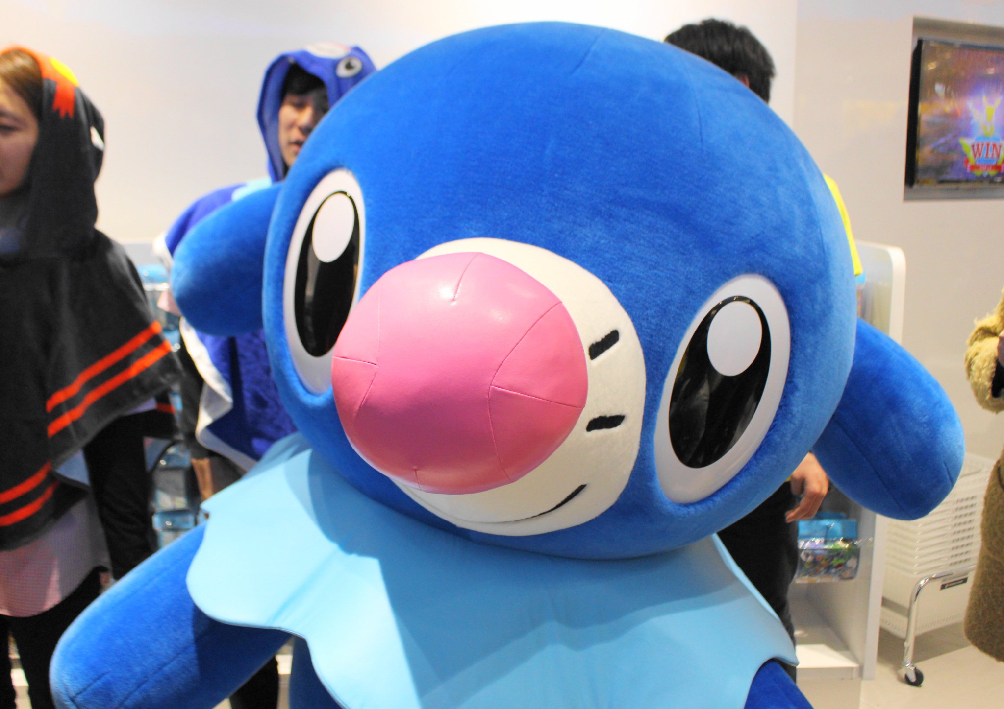 ろびん Robin Please Take Me In To Your Balloon And Play With Popplio ポケモンセンタースカイツリー アシマリ