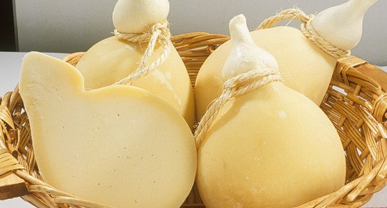 asoleche's tweet photo. ¿#SabíasQue el queso caciocavallo es más conocido en Colombia por el nombre de #QuesoPera debido a su forma?
.@QDelVecchio https://t.co/cVlhGYEegk