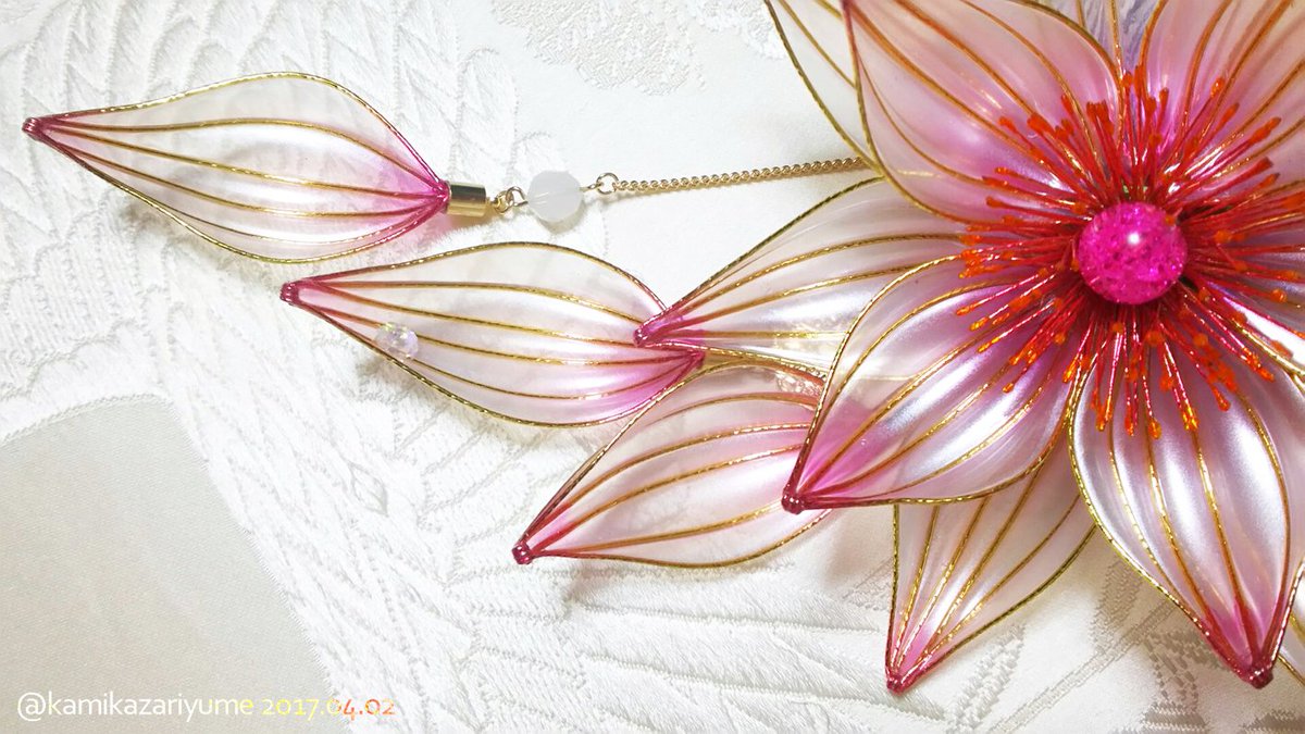 Handmadeー創作髪飾り結夢ーゆめー Twitter પર 真珠のようなディップアートの睡蓮の髪飾り ヤフオクに出品しました 成人式 結婚式 イベント 普段使い等に 留め具はコームで簡単に髪に着けていただけます とっても綺麗な睡蓮です T Co Handmadeー創作髪飾り結夢ーゆめー Twitter પર 真珠のようなディップアートの睡蓮の髪飾り ヤフオクに出品しました 成人式 結婚式 イベント 普段使い等に 留め具はコームで簡単に髪に着けていただけます とっても綺麗な睡蓮です T Co