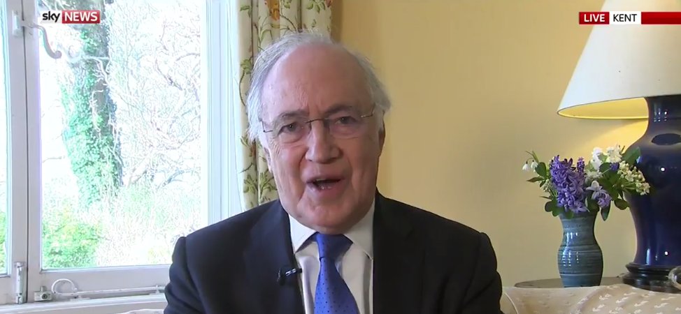 HuffPostUKPol's tweet photo. 'We will go to war with Spain over Gibraltar' warns ex-Tory leader Lord Howard https://t.co/15IjAMsXQ0 https://t.co/lL0H4JwcBL