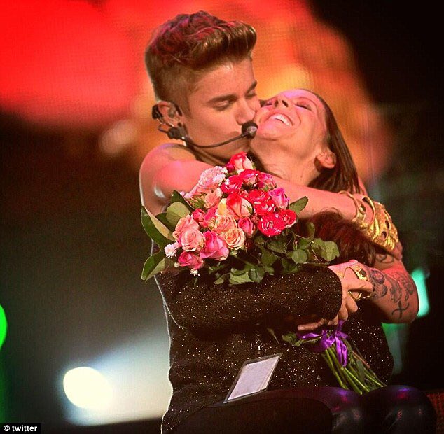 rauhIsbitch's tweet photo. Happy birthday to the strongest woman out there. Thank you so much for not giving up on your son #HappyBirthdayPattieMallette https://t.co/vNrS4CGgLG