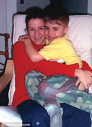 rauhIsbitch's tweet photo. Happy birthday to the strongest woman out there. Thank you so much for not giving up on your son #HappyBirthdayPattieMallette https://t.co/vNrS4CGgLG