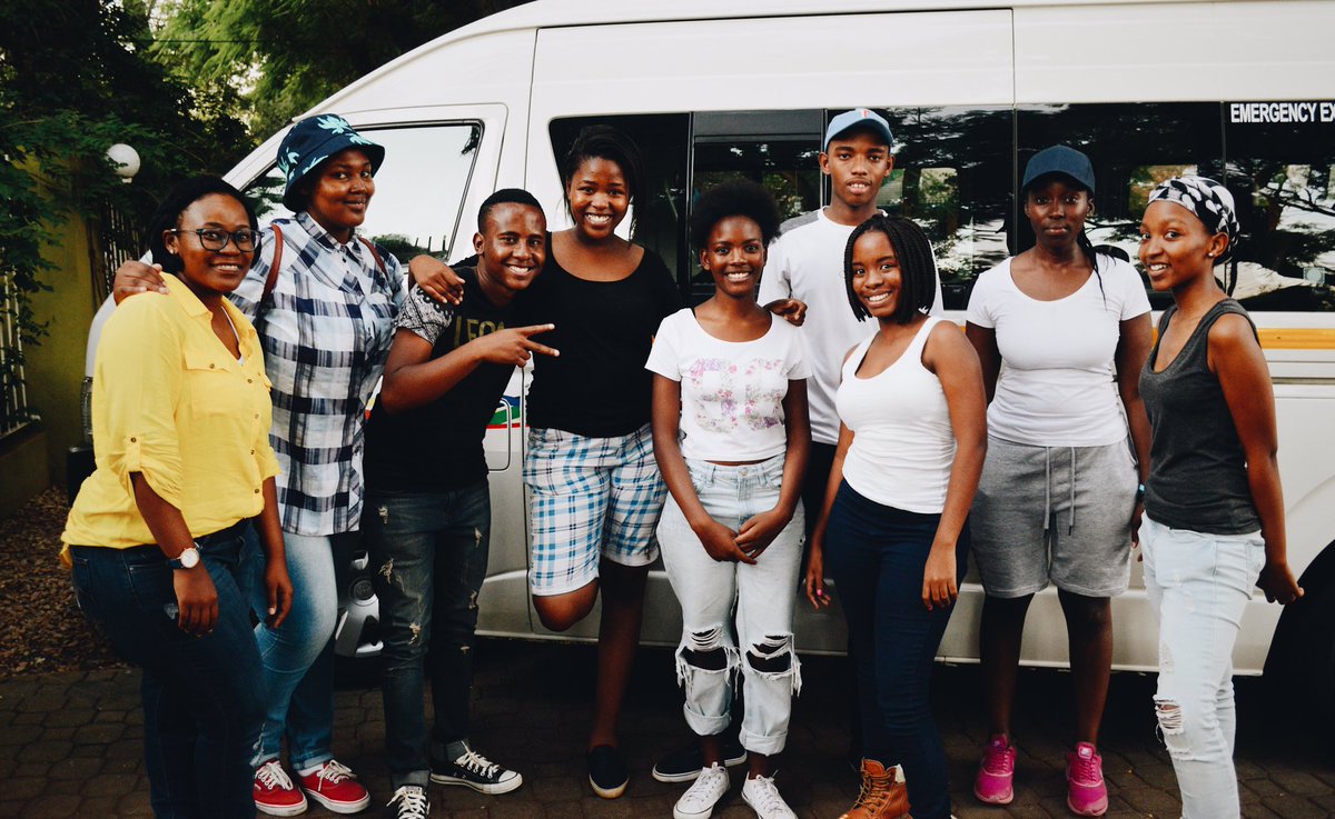 empower_yth's tweet photo. Thank you to all those who were involved and committed themselves to the care and service of others!
#OUTLove2017 #XYVibes #PPLMatter https://t.co/J0ztOpr0o8
