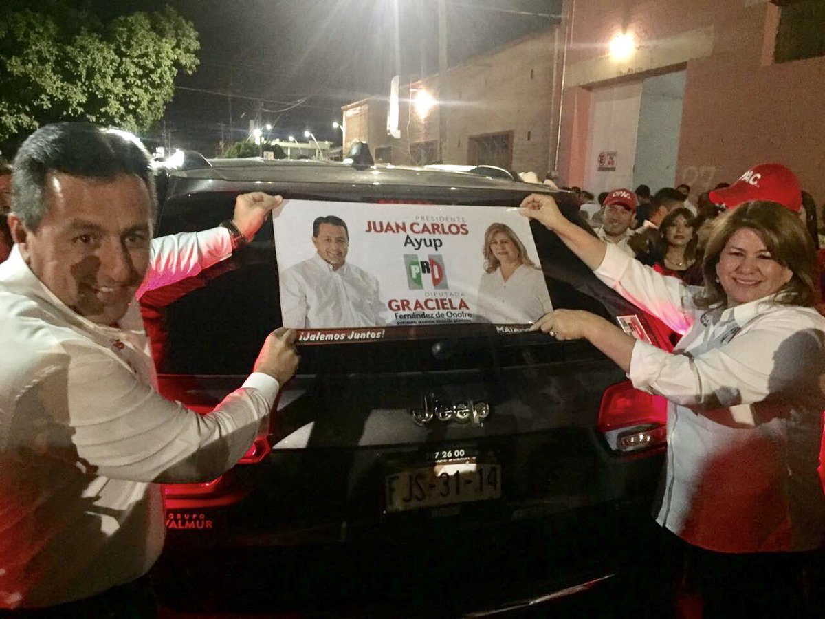 JCAyup's tweet photo. Iniciando Campaña desde el primer minuto. @mrikelme GOBERNADOR @GracielaFdz19 DIPUTADA y @JCAyup PRESIDENTE #MATAMOROS. #VamosAGANAR!!! https://t.co/734TwRDdJD