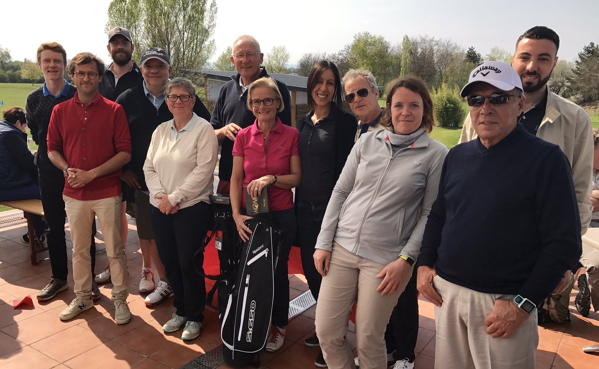GolfduFort's tweet photo. La compétition "Le Golf à l'envers" a rassemblé 48 participants aujourd'hui. Et voici les gagnants 🏅 #golf #GolfduFort https://t.co/XmuHgsKHRq