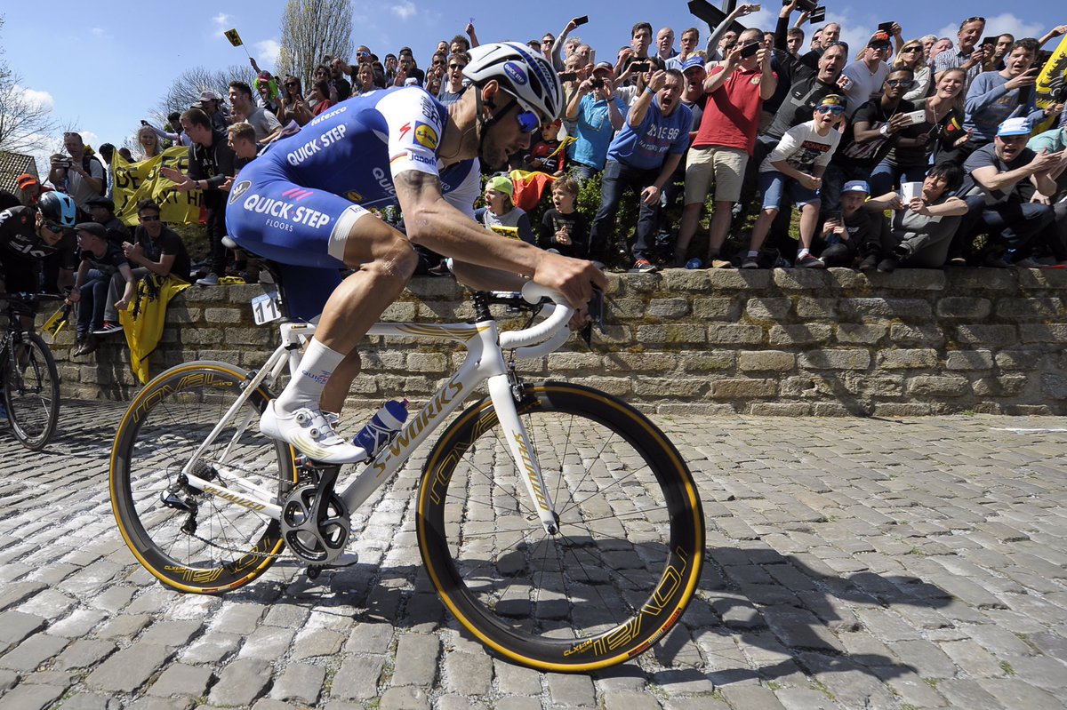 Zou het.... zou het, hem lukken.<a href="/hetiskoers/">Het is koers!</a> <a href="/tomboonen1/">tom boonen</a> @PatLefevere