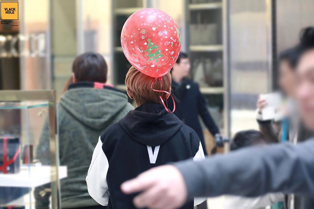 vskpxx_'s tweet photo. มีความน่าเอ็นดูแบบนุ้งแตฉองขวบทั้งที่อายุ20+แล้วอยู่ในทุกอิริยาบถของแทฮยองจริงๆ ทำอะไรก็น่าทะนุถนอมไปหมด เด็กน้อยของพี่👶🏻♡ https://t.co/wFEUBdwmTJ