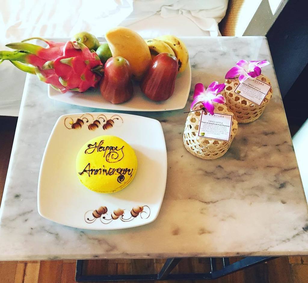 woahmari's tweet photo. this is not a bad way to celebrate our early anniversary ๐๐๐๐ #baecation #earlyversary #almost365 #anniversary #Phโฆ https://t.co/Ju90ShuWVg https://t.co/JhlM5tH83z