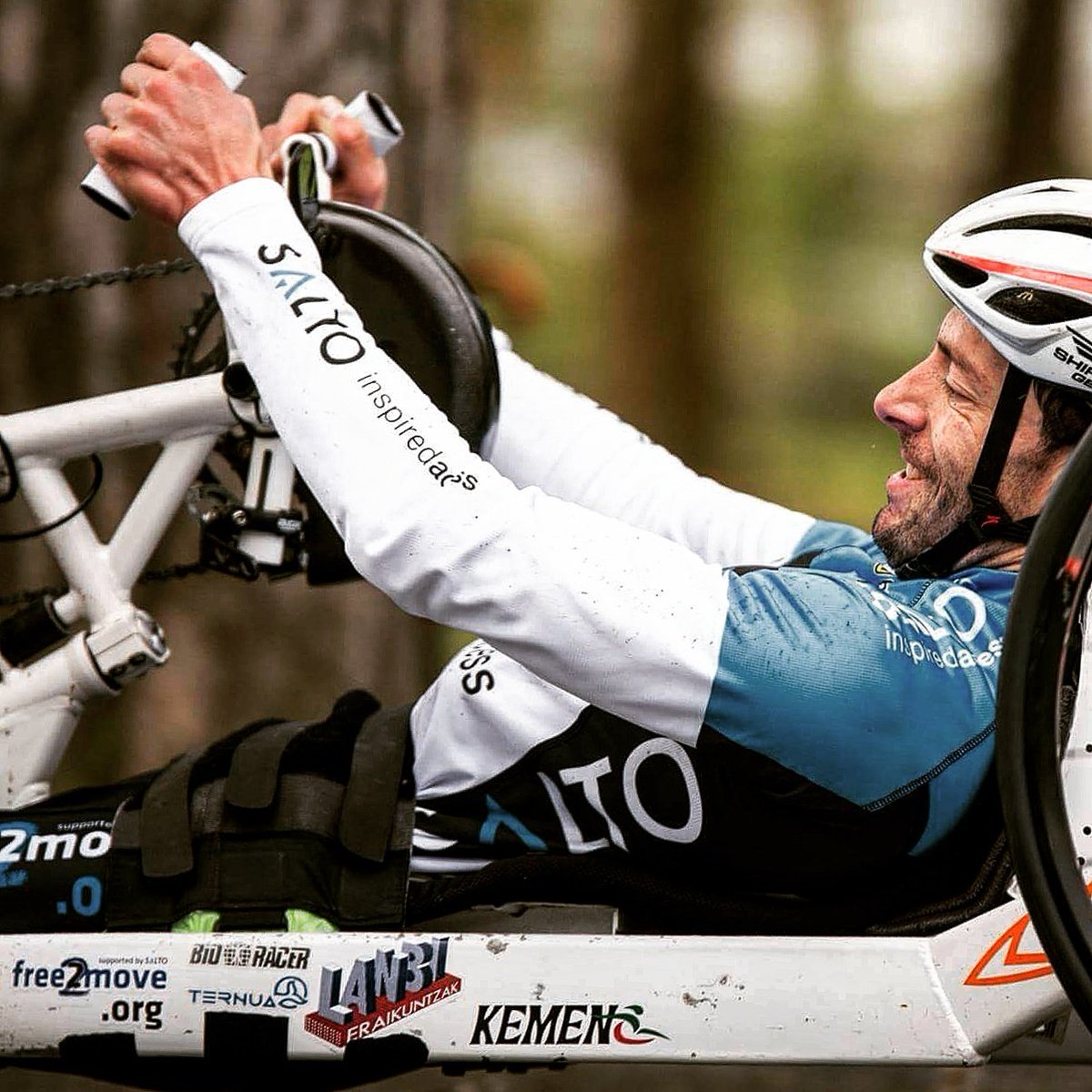free2moveorg's tweet photo. Too fast for the #Azkoitia-Azpeitia #HalfMarathon ? @SaltoSystems is proud to support handcycling Ion Galarraga
Winner of handcycle 21K https://t.co/1Sq5fUBYVj