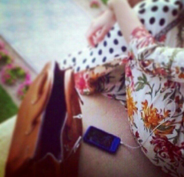 moo200166's tweet photo. ربينا على العز وكلن على مرباهـ-
-
-
-
-
-
-عشقنا مبادي م عشقنا مصالحنا، https://t.co/THOMlOeHES