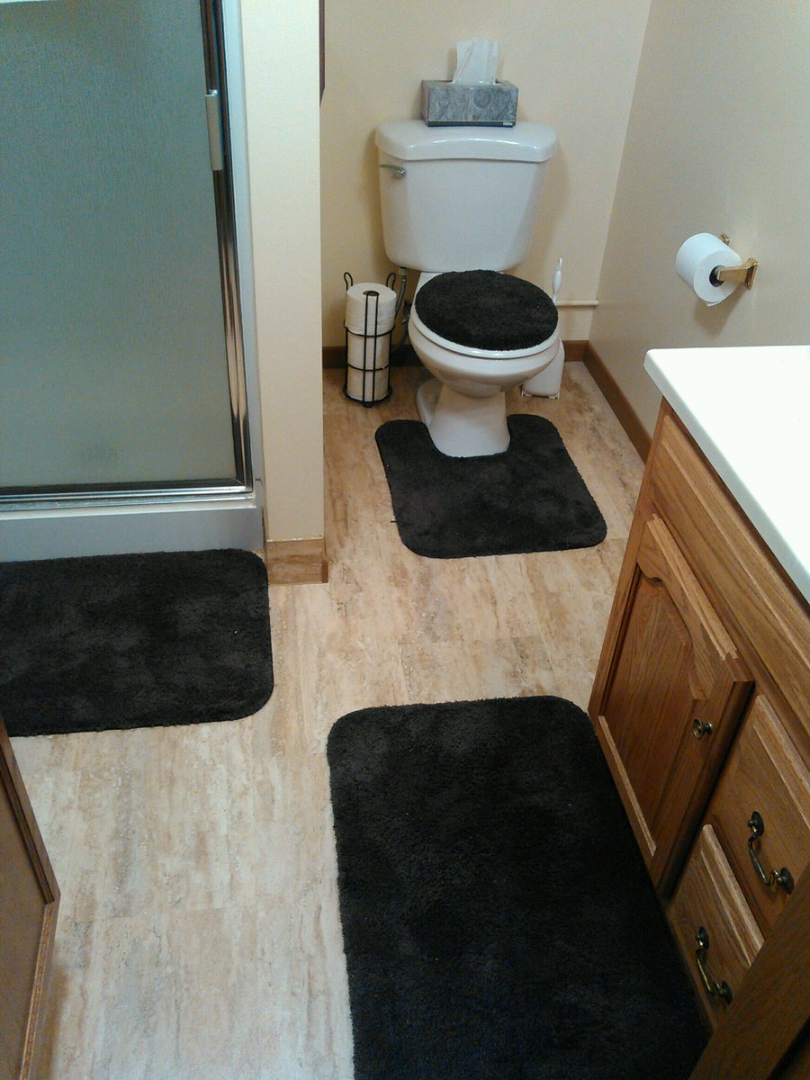 JeffCConst's tweet photo. Floating dura ceramic tile #jcc https://t.co/fhyH9dAB1V
