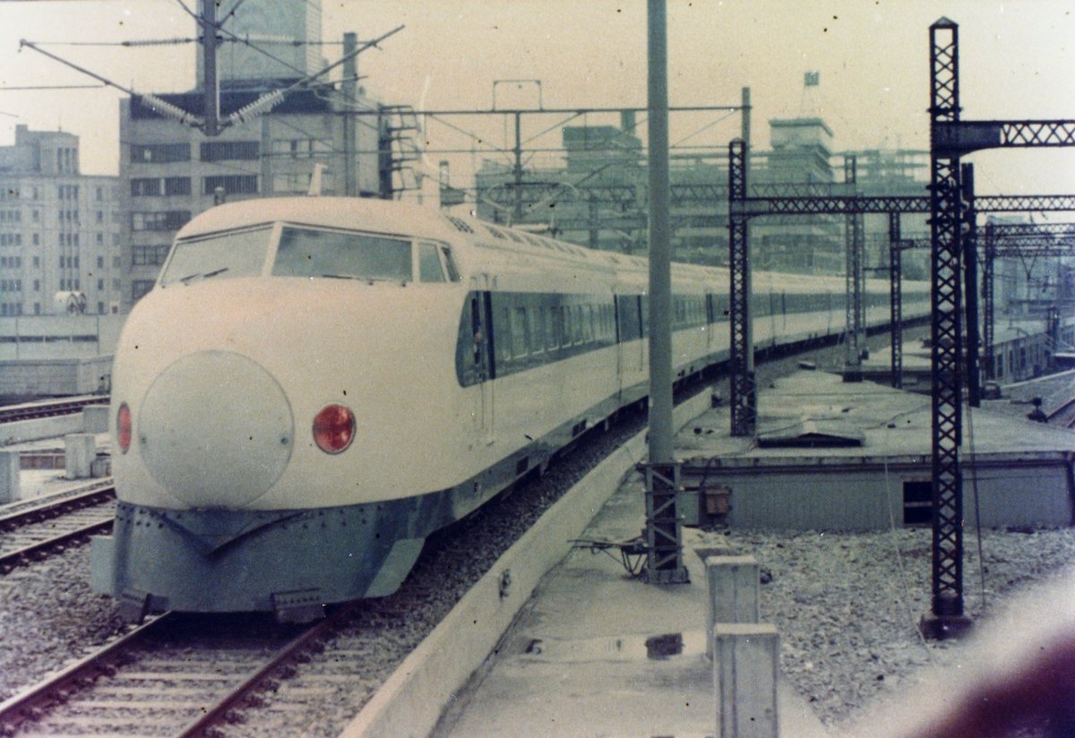 Introducing the New Tokaido Line C8aTXPtV0AAKpFQ - Introducing the New Tokaido Line