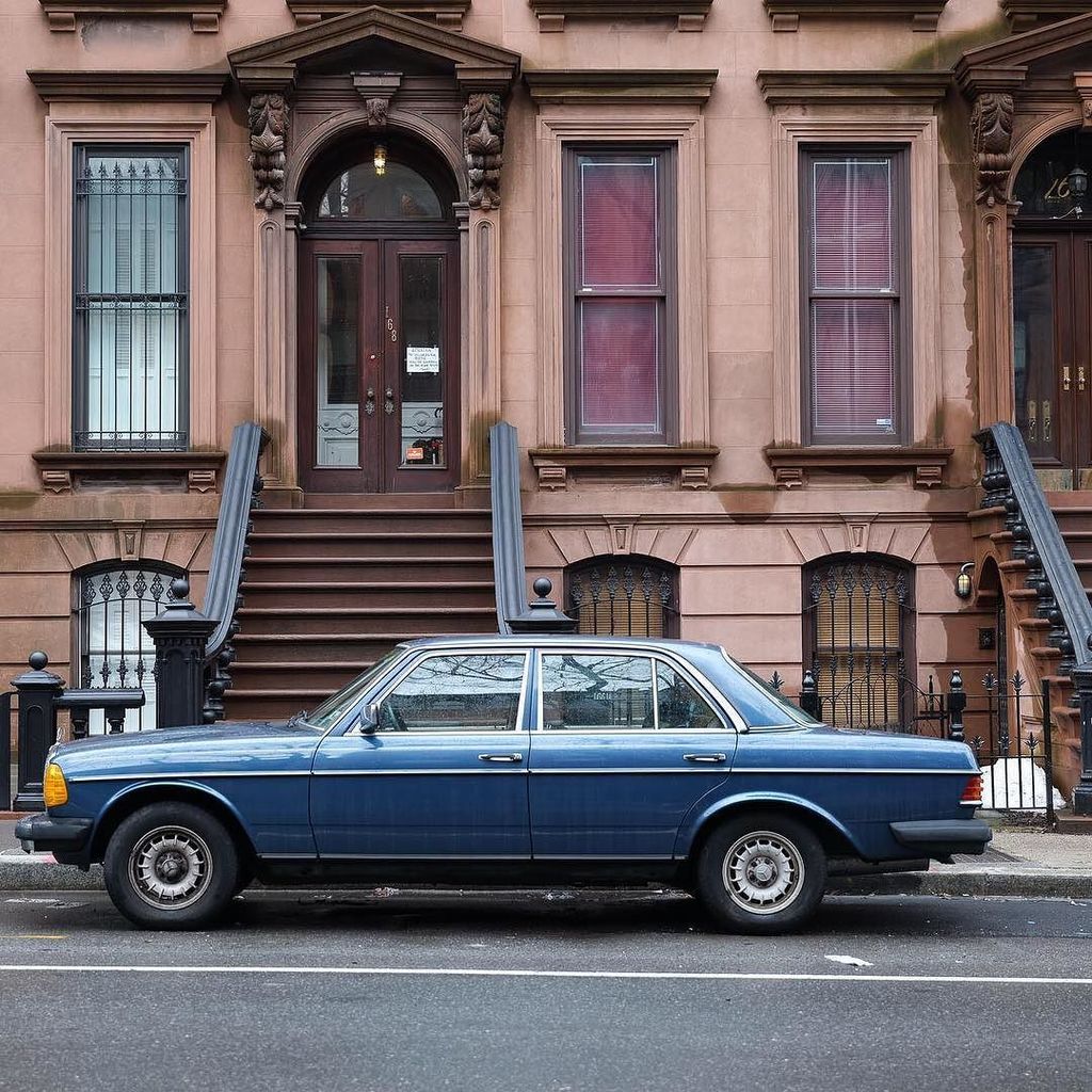 Patrick_Lajoie's tweet photo. Good morning Brooklyn :) #vintagemercedes #brooklyn #newyorkcity #canadianphotogragher #streetsofbrooklyn #brownst… https://t.co/3yqRnADzmL https://t.co/7lwDTeZxLF
