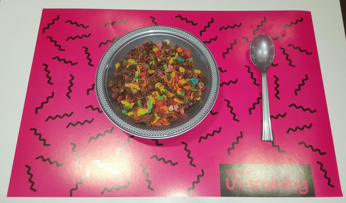 ZakJohnsonIRL's tweet photo. Part cocoa, part fruit! #JustinTimberFlakes! #TMobile #SamsungSundayFunday @jtimberlake @JohnLegere #Tastey https://t.co/Rt8UdbrUVk